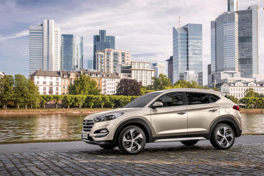  Hyundai Tucson 2015 года  (фото 2 из 27)